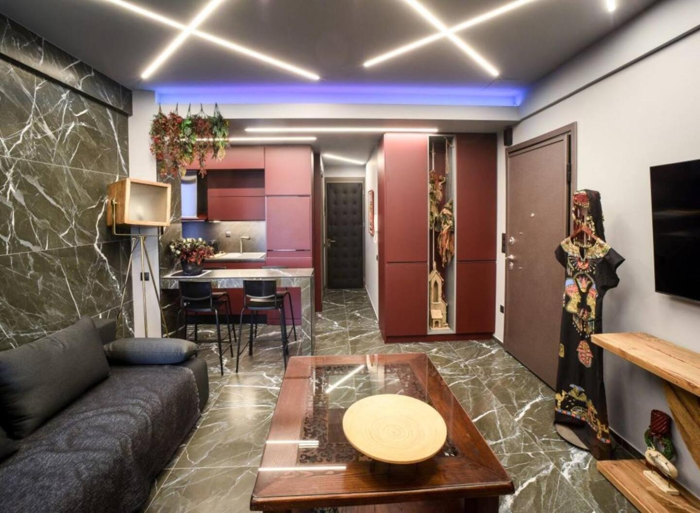 Luxury For Friends & Family, At Mitropoleos *
